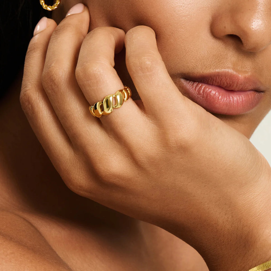 Twisted Ring